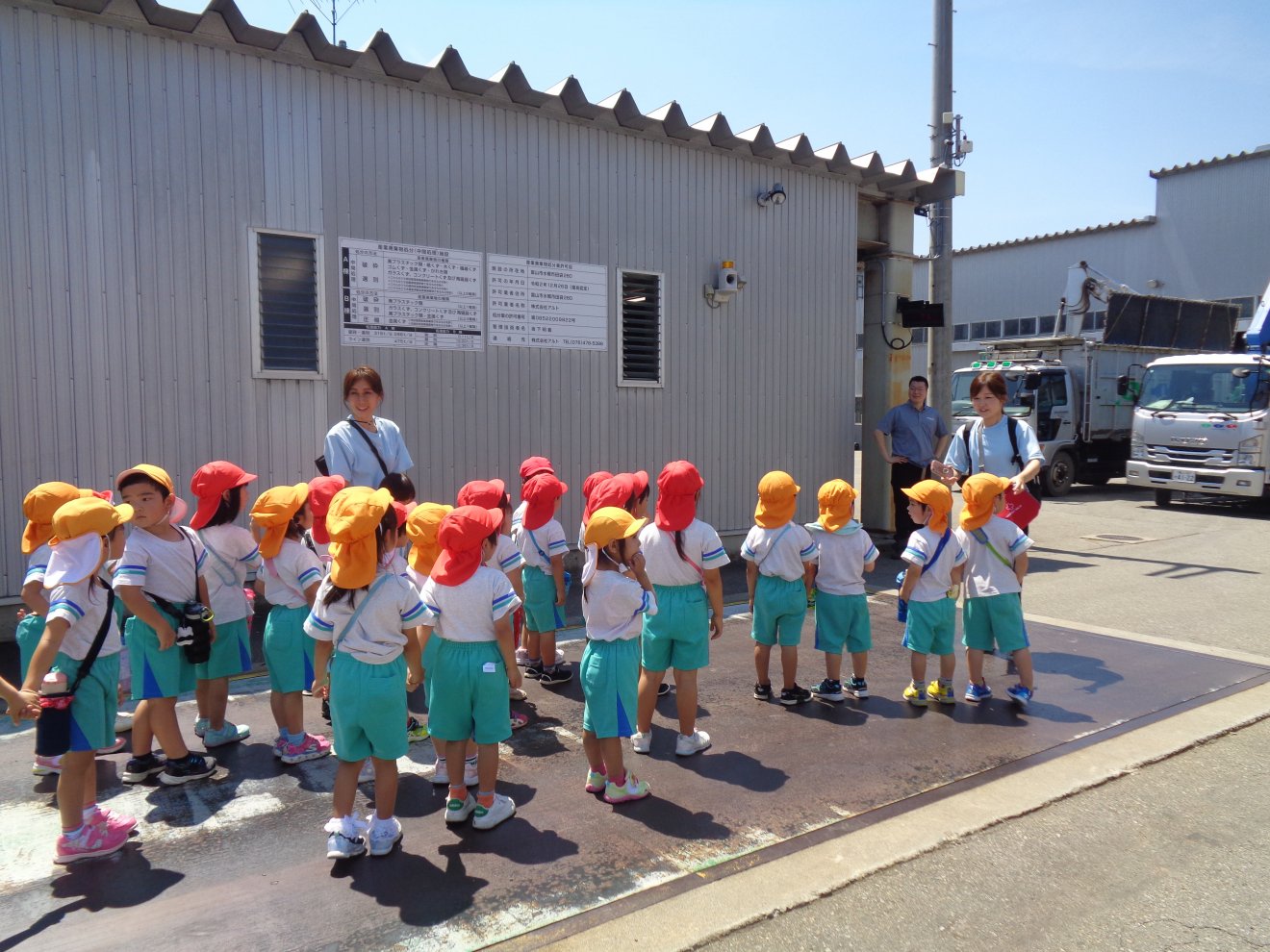 若葉幼稚園様がペットボトルキャップを持って来てくださいました！